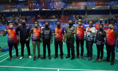 Danrem 061/Sk Bersama Walikota Bogor Hadiri Pembukaan Surya Paloh Badminton Cup 2022 di GOR Padjadjaran