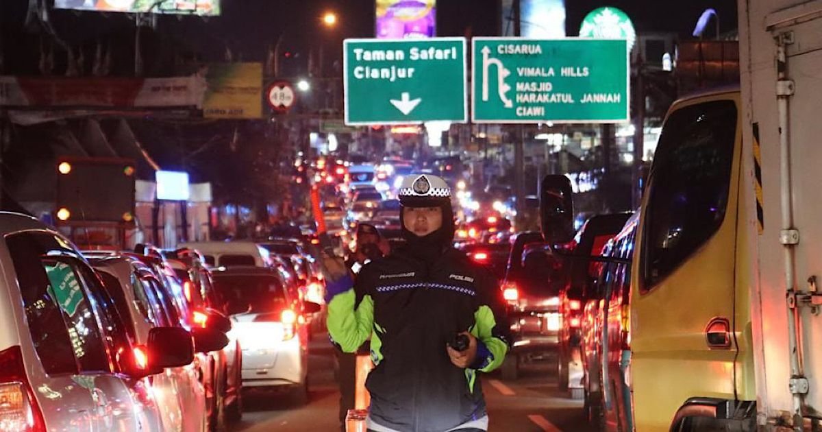 Libur Natal dan Tahun Baru 2026, Polisi Perketat Pengaturan Lalu Lintas di Puncak Bogor