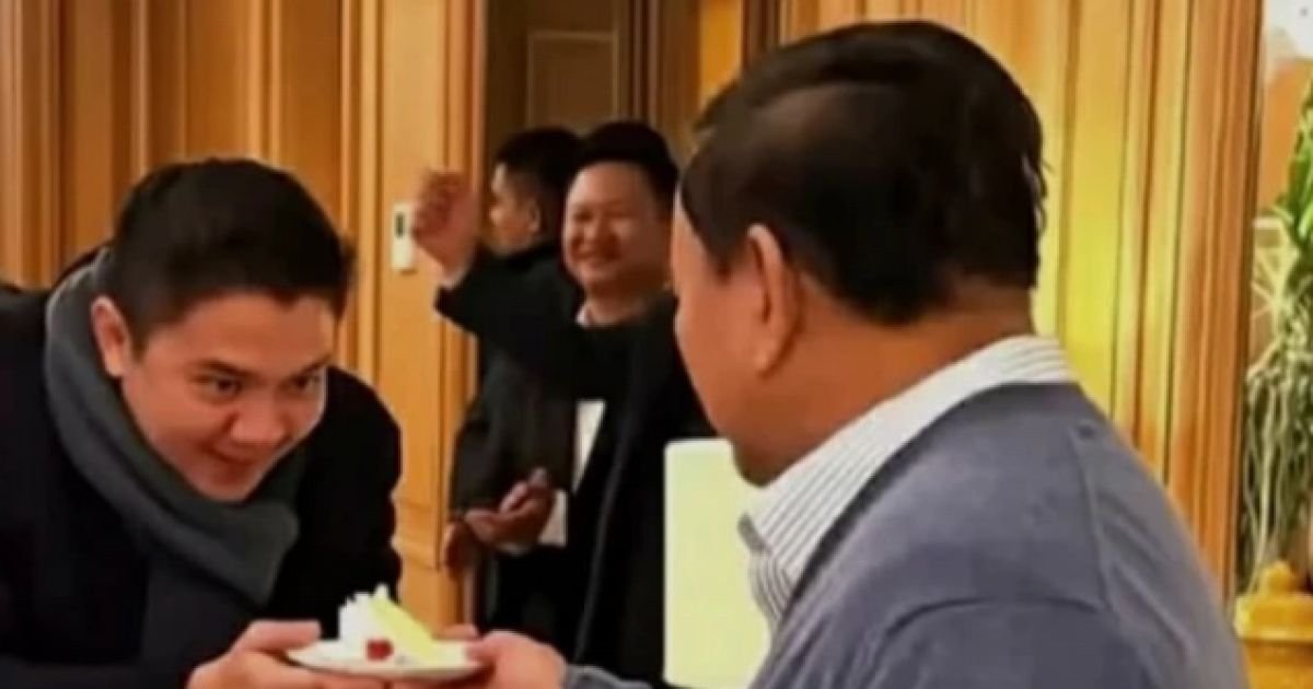 Kunjungan kerja Presiden Prabowo Subianto ke Paris, Prancis, menjadi sorotan publik menyusul beredarnya potongan video perayaan ulang tahun Sekretaris Kabinet (Seskab) Teddy Indra Wijaya/tangkap layar Instagram