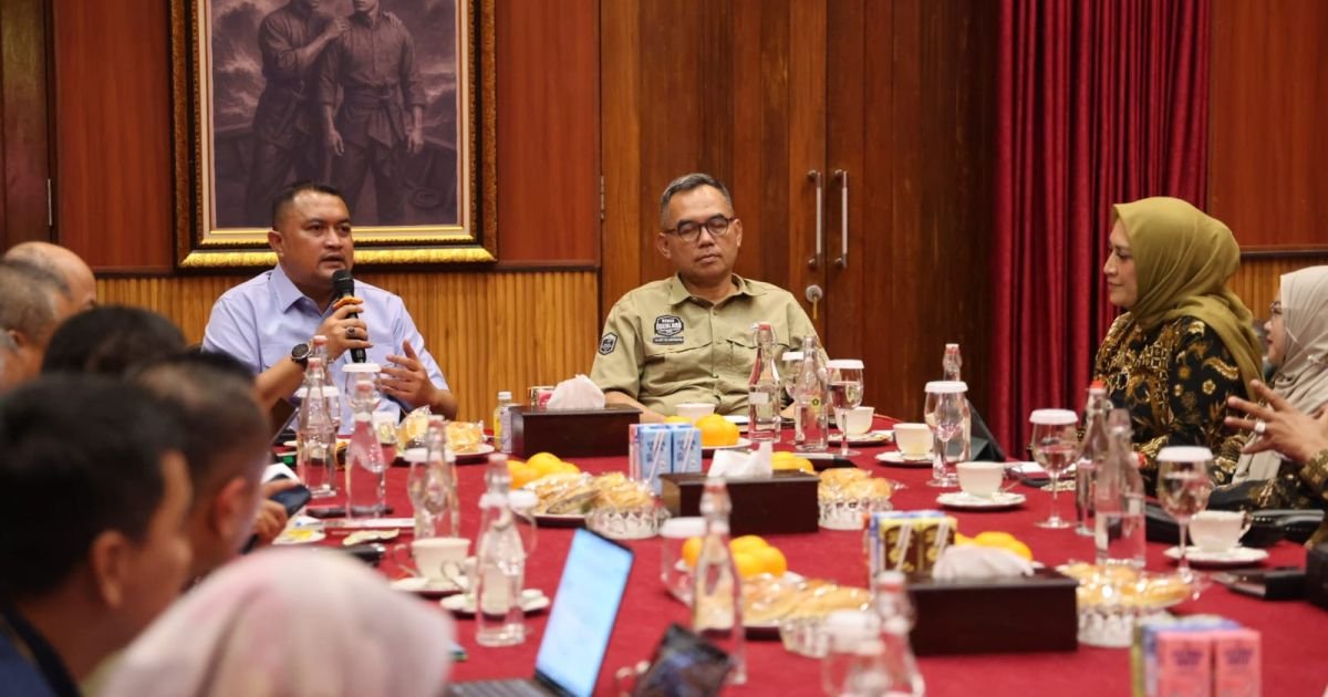 Bupati Bogor, Rudy Susmanto, menekankan pentingnya kolaborasi dengan organisasi profesi dalam upaya mengoptimalkan Pendapatan Asli Daerah (PAD)/Foto: Diskominfo