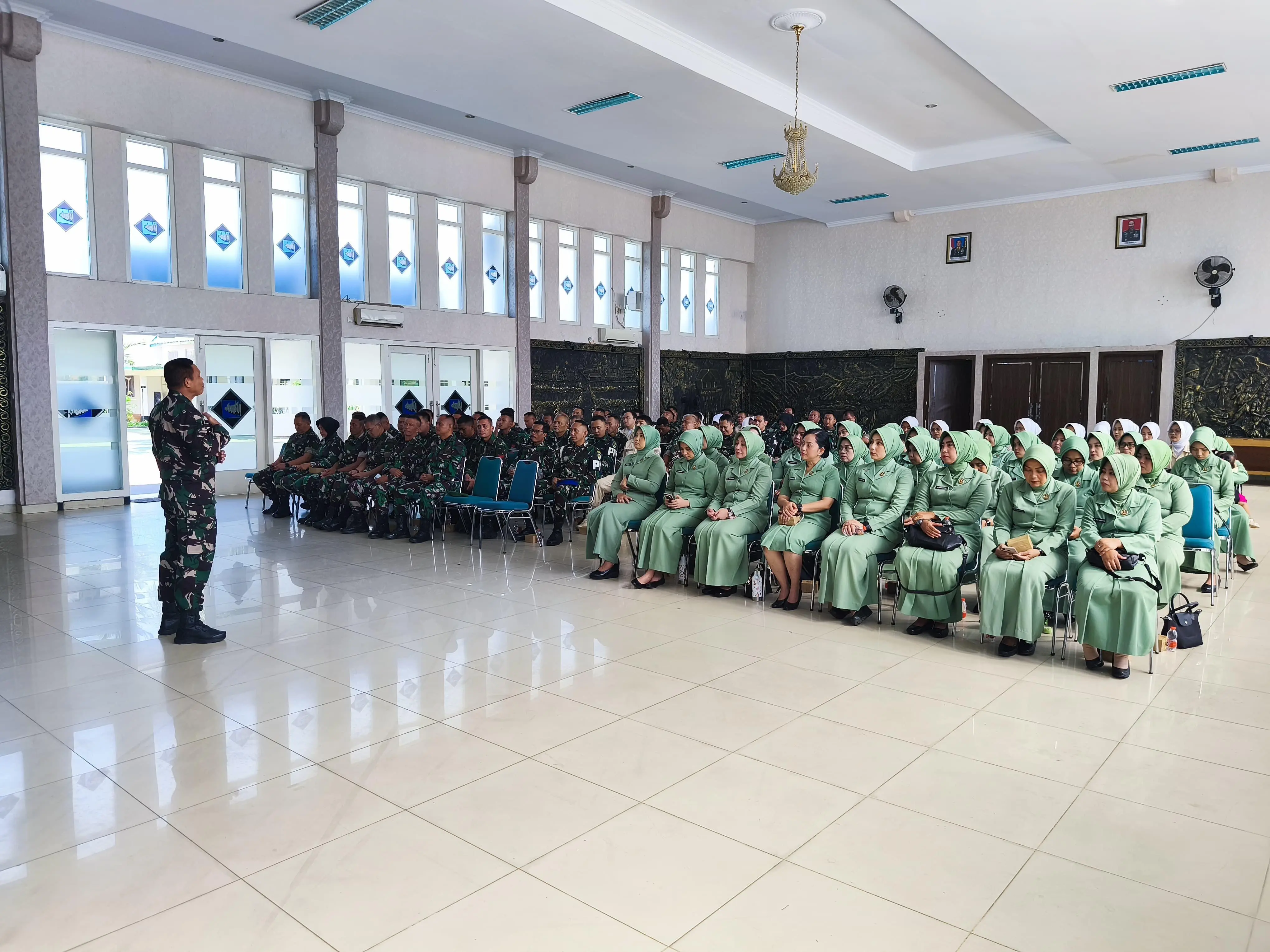 Pembinaan Mental Ideologi dan Kejuangan Triwulan III TA 2025 di Makorem 061/Suryakancana