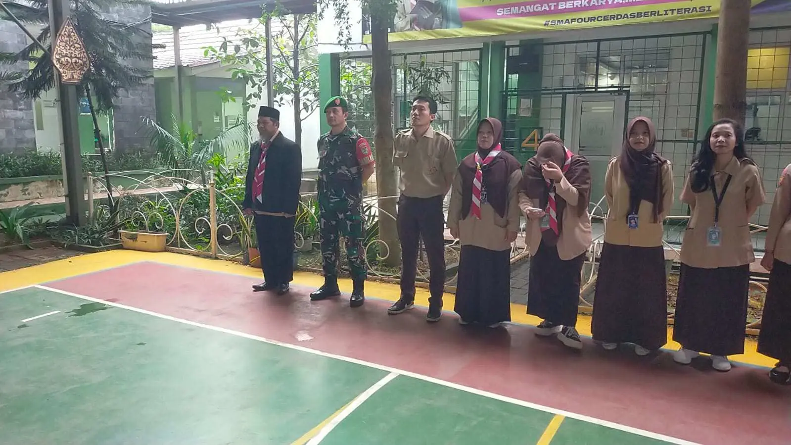 Sinergi TNI dan Sekolah: MPLS yang Penuh Semangat di Kabupaten Bogor