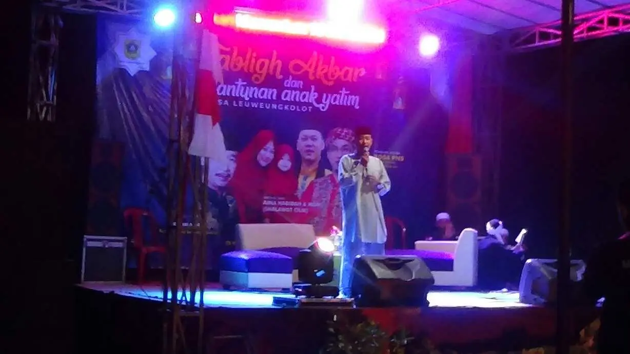 Leuweungkolot Sukses Adakan Santunan dan Tabligh Akbar Hadirkan Da’i Ustadz Jufri