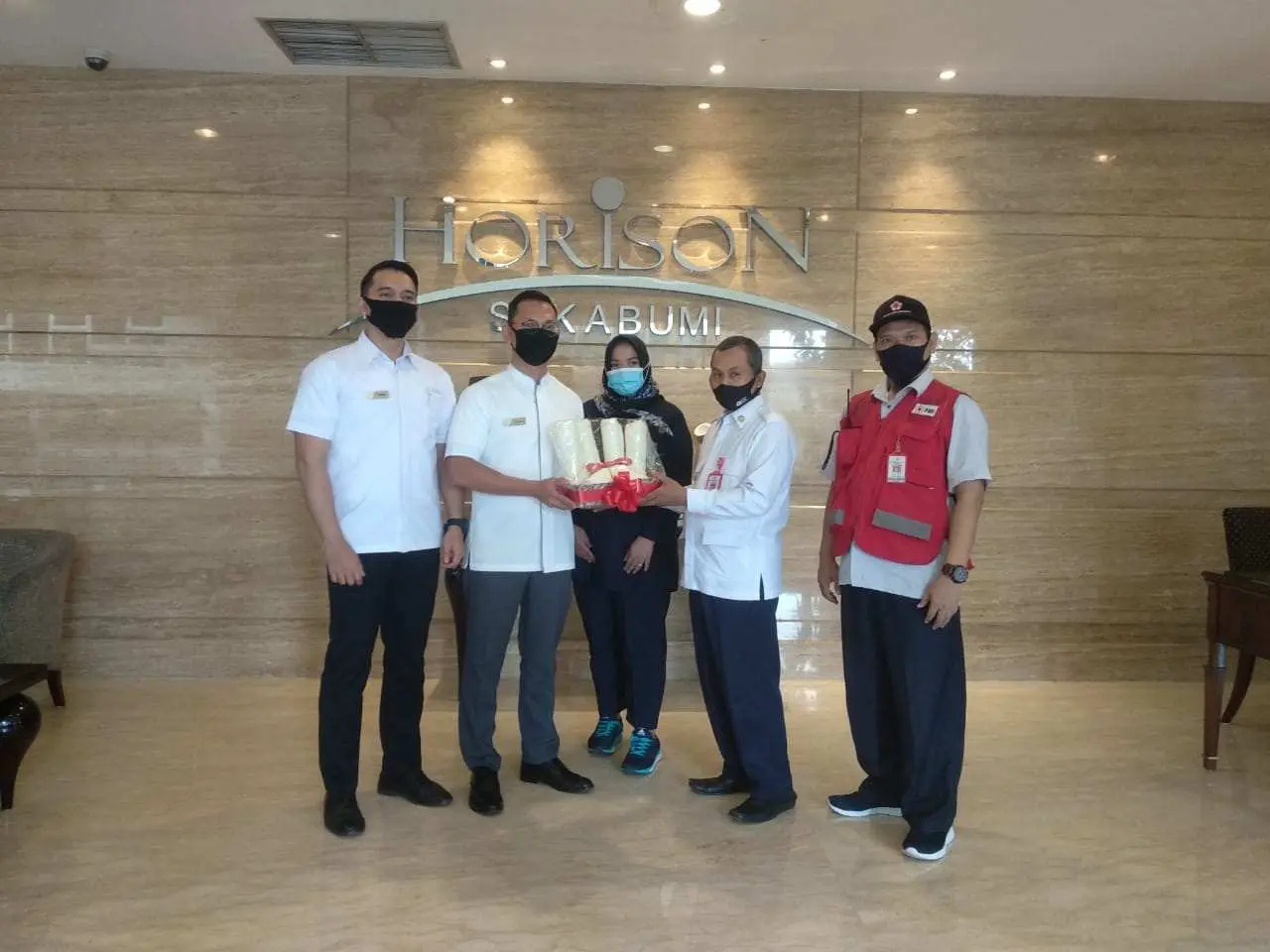 HUT ke-5 Hotel Horison Sukabumi Gelar Donor Darah dan Bakti Sosial