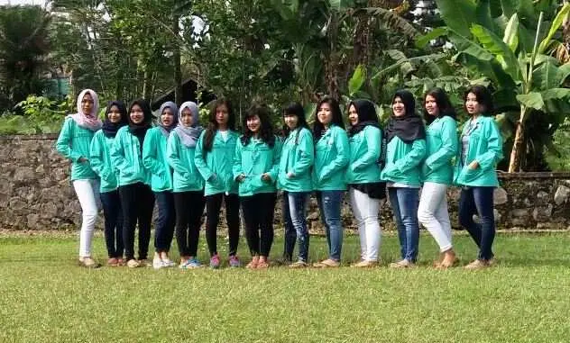 Mahasiswa STIAMI Makrab Di Puncak