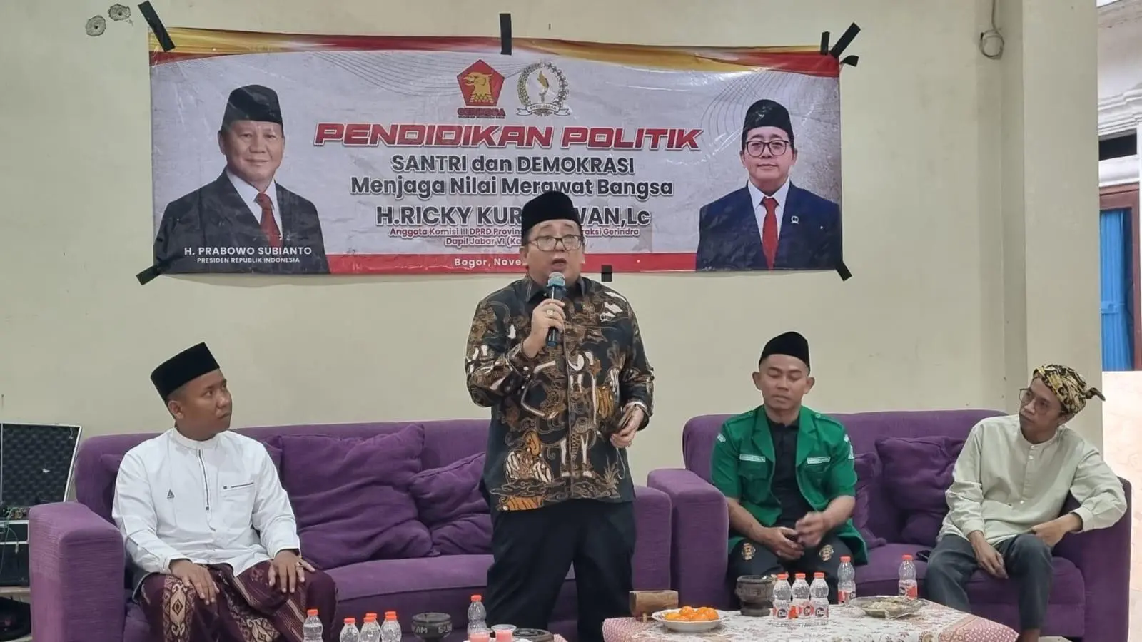 Santri dan Demokrasi: Kesadaran Politik dari Pesantren