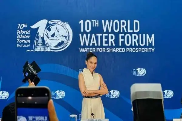 Cinta Laura Terpilih Jadi World Water Forum Communication Ambassador