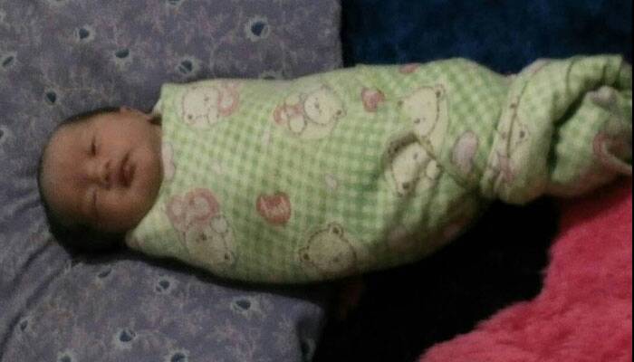 Bayi Mungil Ditemukan Warga Kp Pedurenan Pabuaran Cibinong Di-Pemakaman