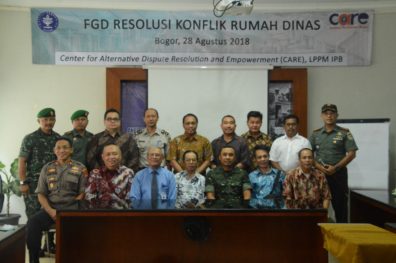 CARE LPPM IPB Undang TNI-Polri dan PT Dalam Diskusi Resolusi Konflik Rumah Dinas