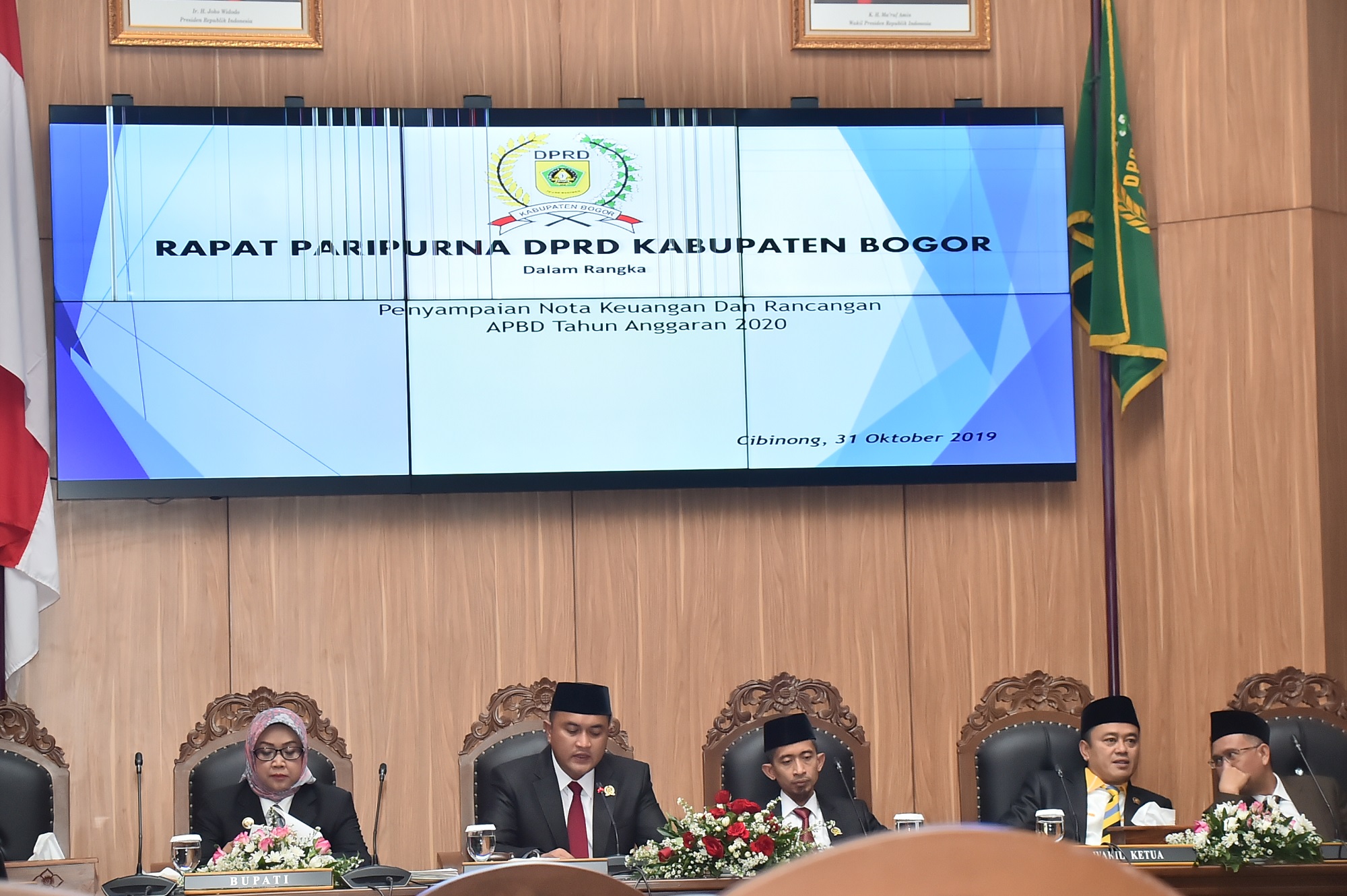 Ade Yasin Sampaikan RAPBD Tahun 2020 di Rapat Paripurna DPRD Kabupaten Bogor