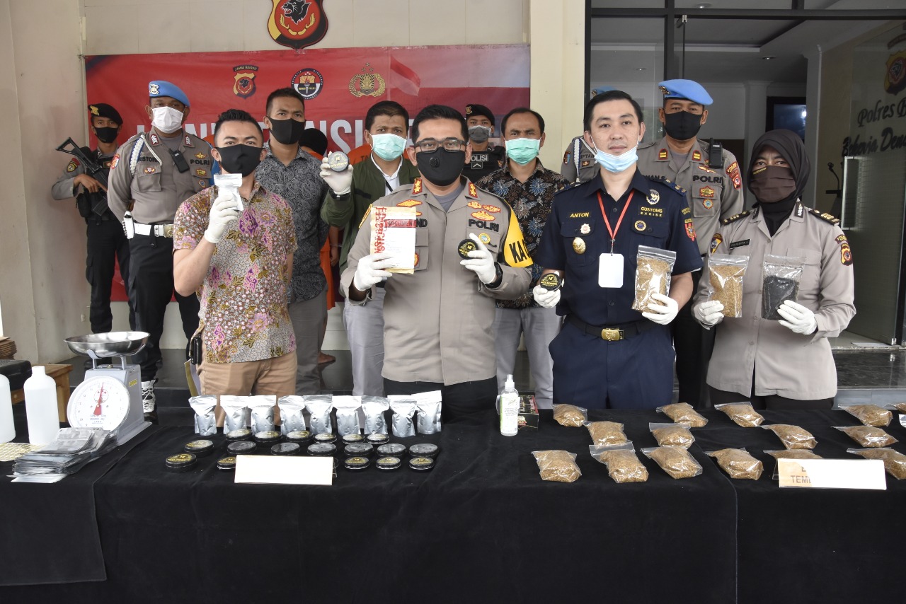 Polres Bogor Bongkar Jaringan Pengedar Narkoba Jenis Tembakau Sintetis