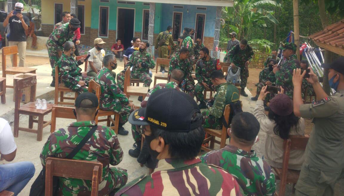 Prajurit Kodim 0621/Kabupaten Bogor Lakukan Peninjauan Medan Lokasi TMMD ke-109