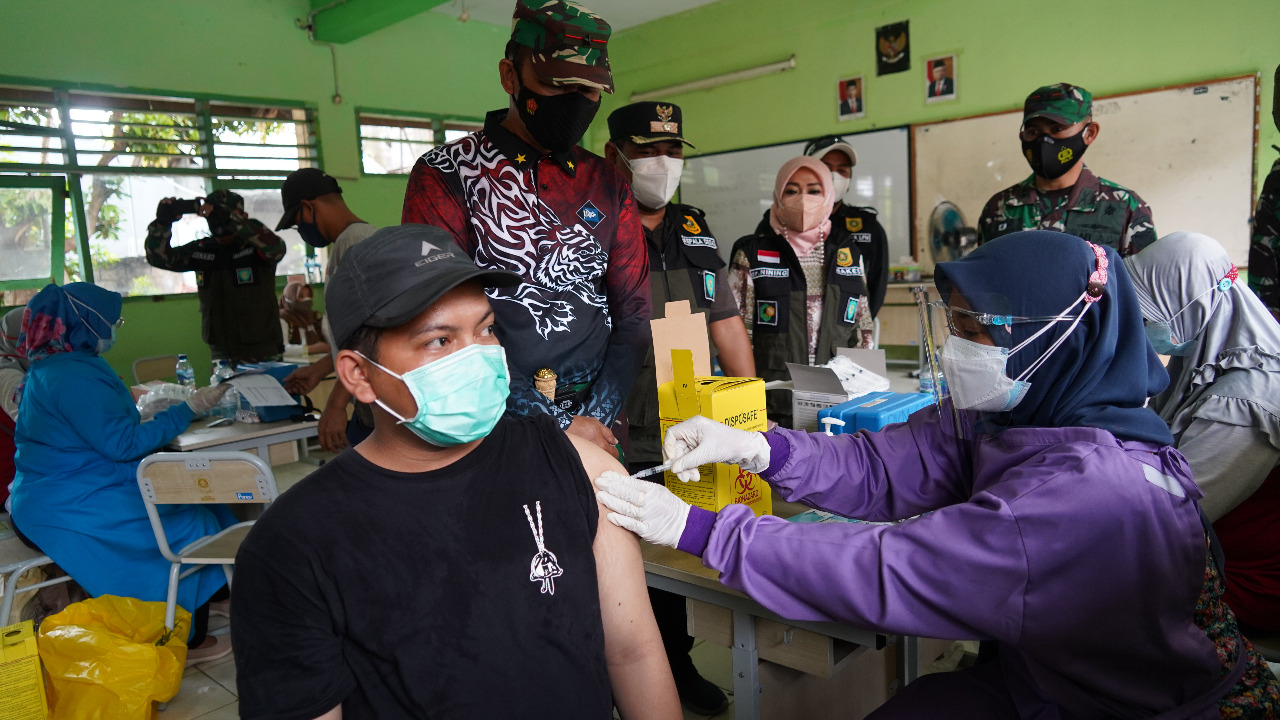 Danrem Pantau 4 Titik Lokasi Serbuan Vaksinasi, 162.000 Warga Masyarakat Terima Suntikan Vaksin