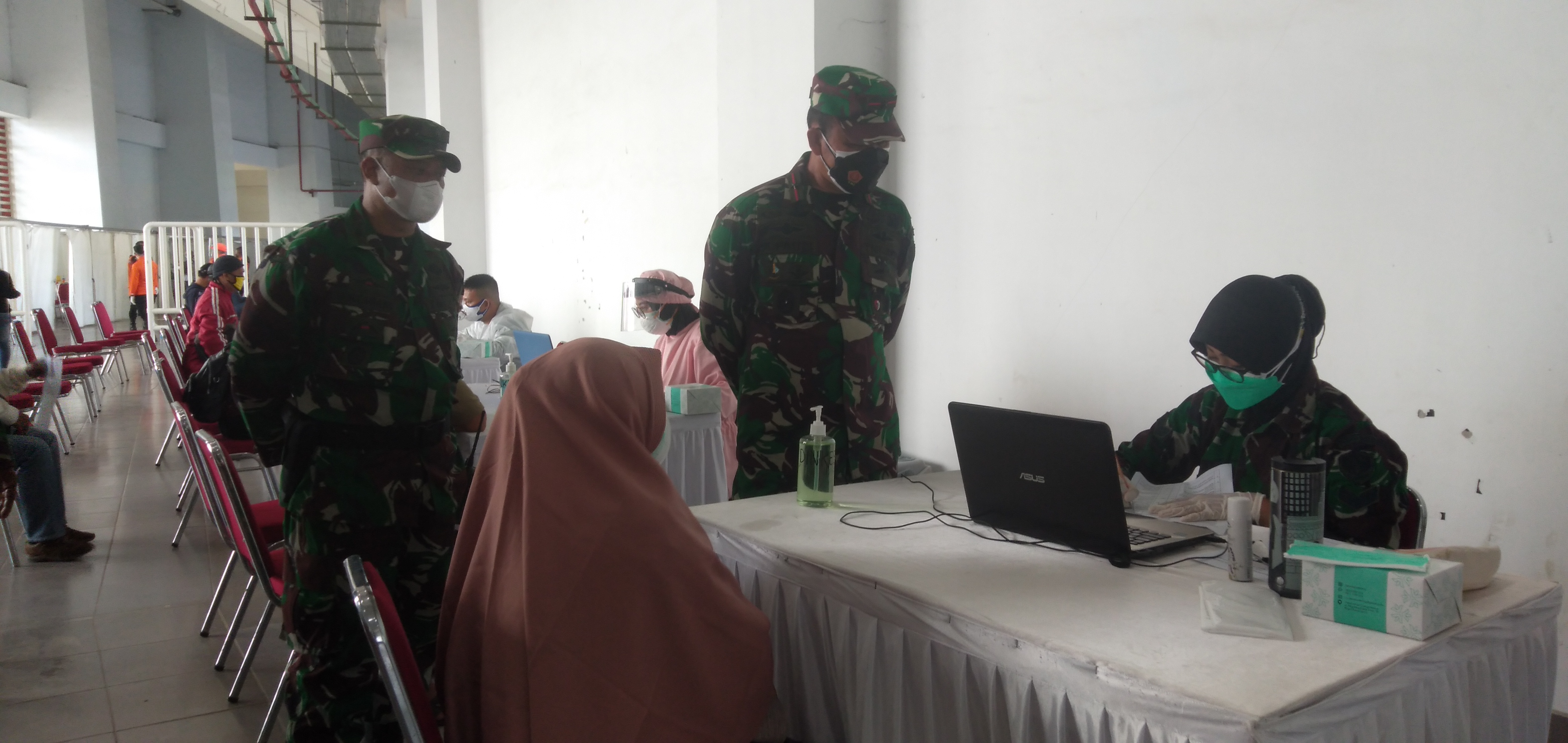 Danrem 061/SK Tinjau Vaksinasi Massal Untuk 5000 Warga Kabupaten Bogor