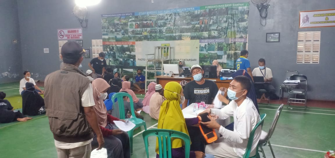 Polsek Rancabungur Polres Bogor Bogor Gelar Vaksinasi Massal
