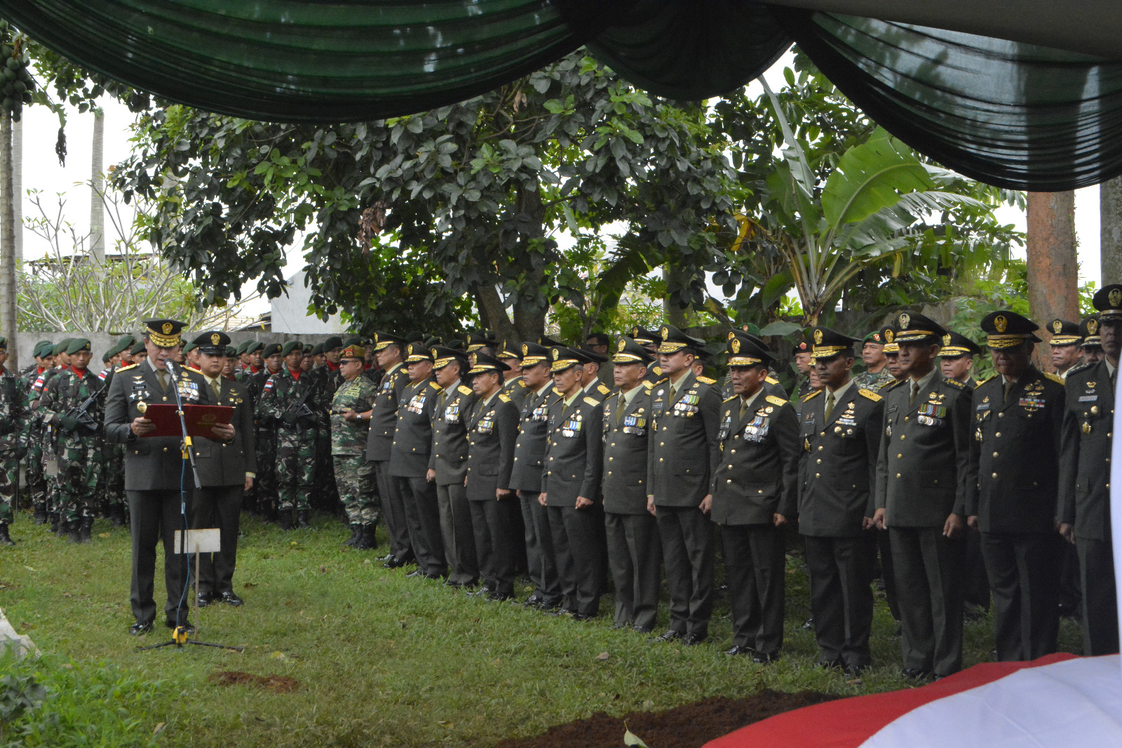 Sesmenkopolhukam Pimpin Pemakaman Brigjen TNI Dedi Jusnar Hendrawan